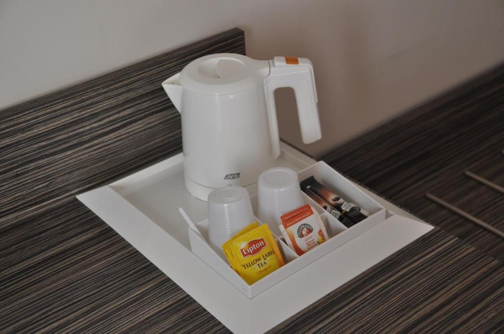 Hotel Caiman Pierrelatte Rom bilde